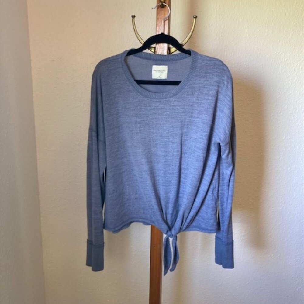 Abercrombie & Fitch Sweater